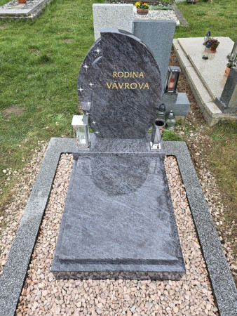 Urnový hrob Orion žula leštěná.jpg